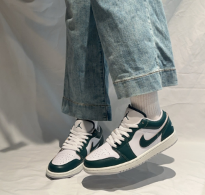 Giay Nike Air Jordan 1 Low 'Oxidized Green' FQ8041-300