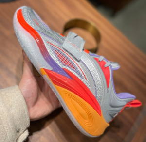 Giay Anta Kai 1 x Sneaker Verse 'Kaiverse' 112421102S-4