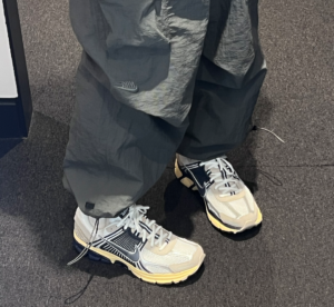 Giay Nike Zoom Vomero 5 'Since 72' HF4259-100