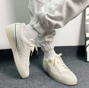 Giay Puma Suede Classics OG 'Warm White' 398569-01