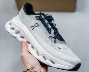 Giay On Running Cloudtilt 'Black Ivory' 3WE10051430