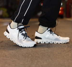 Giay On Running Cloud X 3 'Ivory Black' 60-98706