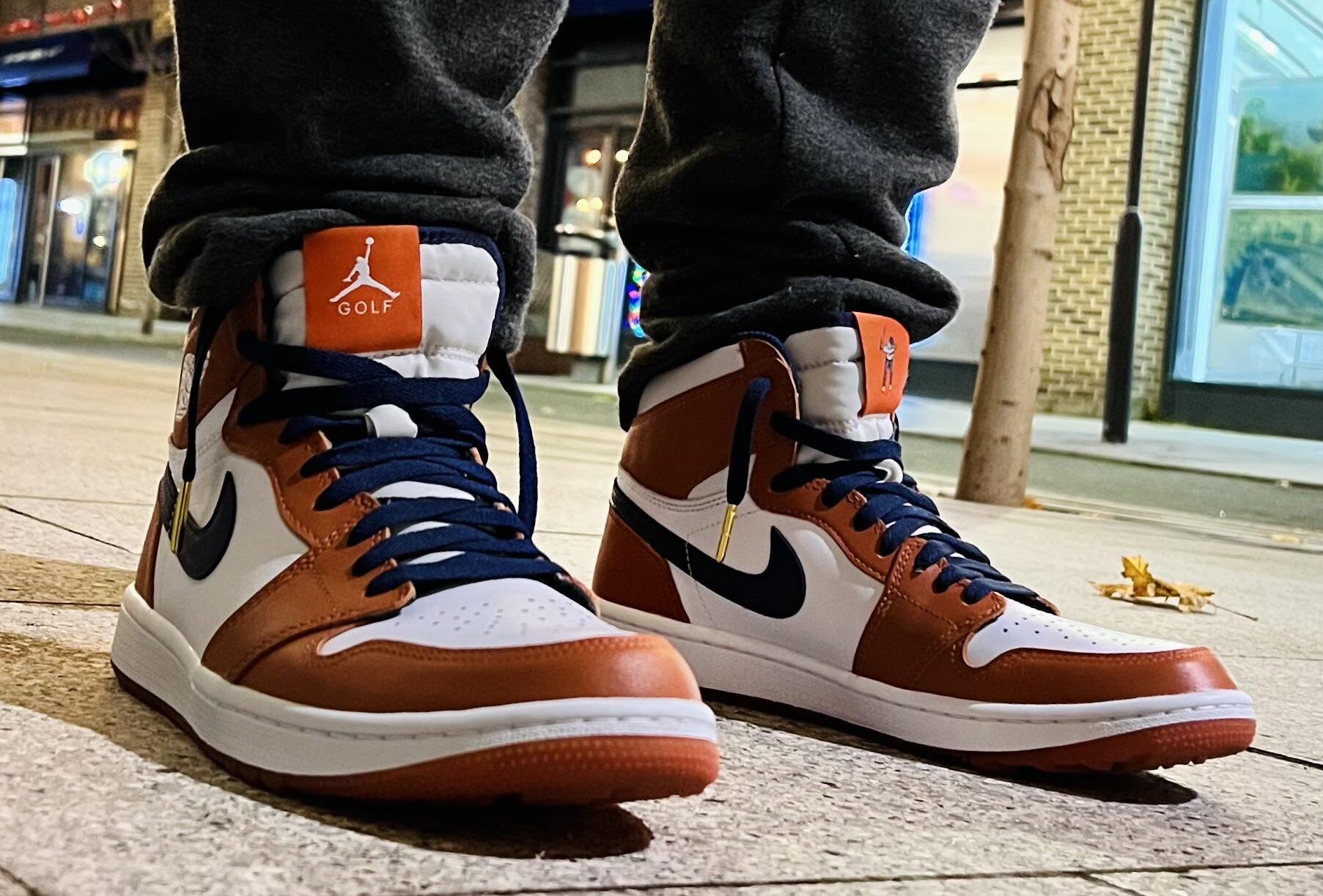 Hinh anh 4: Suc hut kho cuong cua Air Jordan 1 Golf tren san