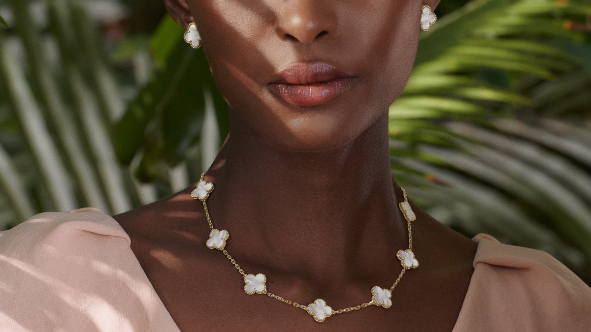 Dau tu Van Cleef & Arpels: Xu huong thi truong va gia tang gia tri