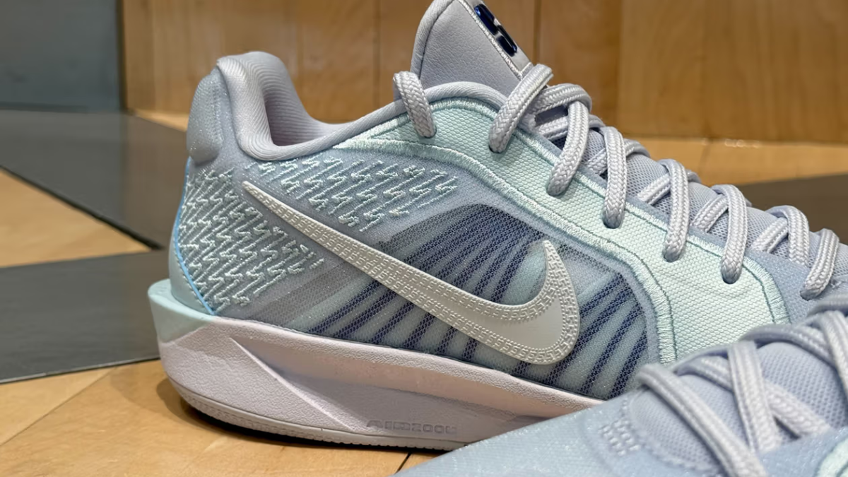 Review Nike Sabrina 2: Lột xác ấn tượng so với phiên bản đầu tiên Hinh anh 1: Review Nike Sabrina 2: Lot xac an tuong so voi phien ban dau tien