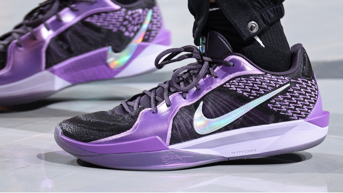 Review Nike Sabrina 2: Lột xác ấn tượng so với phiên bản đầu tiên Hinh anh 3: Review Nike Sabrina 2: Lot xac an tuong so voi phien ban dau tien