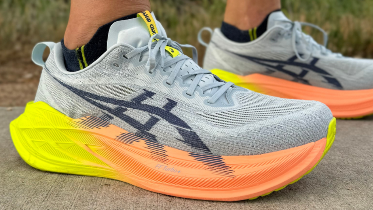 Hinh anh 1: Review chi tiet Asics Superblast 2: "Sieu no" ve hieu suat