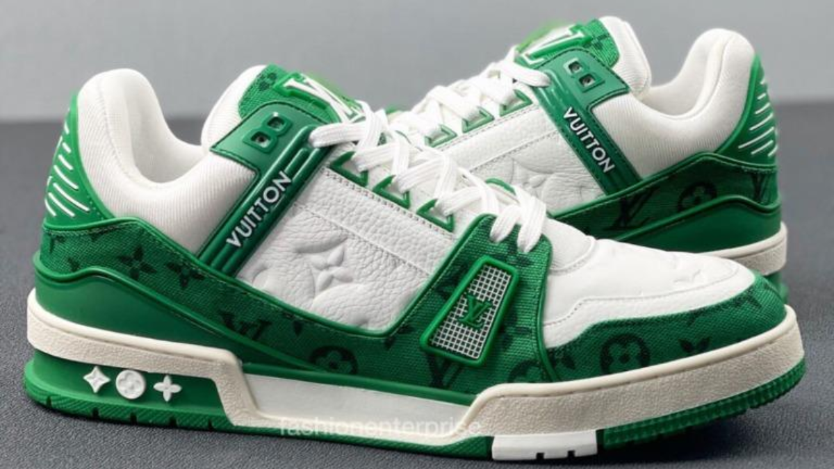 Hinh anh 8: Can canh nhung doi giay hang hieu dat do nhat cua Jin BTS