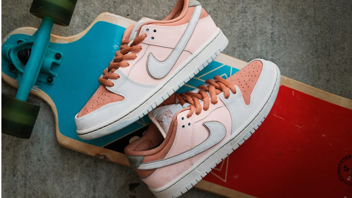 Hinh anh 3: 10 doi giay the thao "Paris hoa le" se khien ban me met (Phan 1)