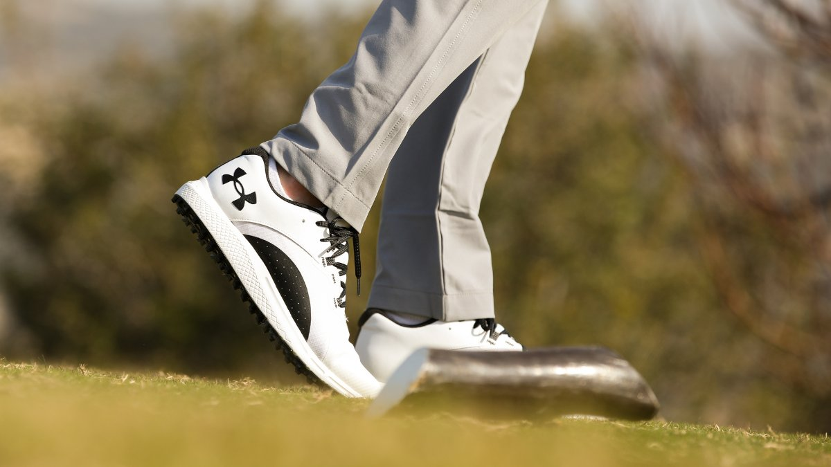 Hinh anh 1: Goi y nhung mau giay Golf tot nhat cho nguoi moi bat dau