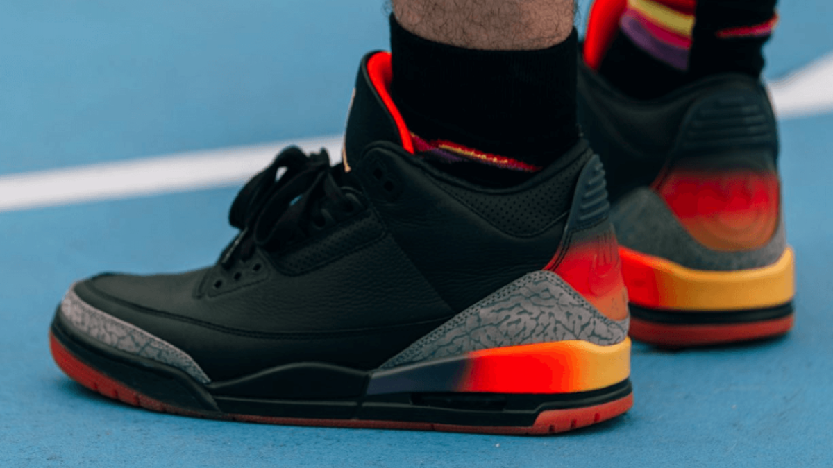 Bứt phá mùa hè nóng nực với 12 đôi sneaker siêu "hot" (Phần 2) Hinh anh 9: But pha mua he nong nuc voi 12 doi sneaker sieu "hot" (Phan 2)