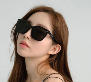 Kinh Gentle Monster Palette 01 'Black'