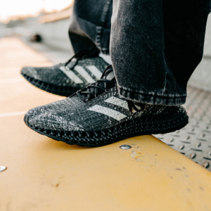 Giay Adidas 4DFWD x Strung 4D 'Black' ID3503
