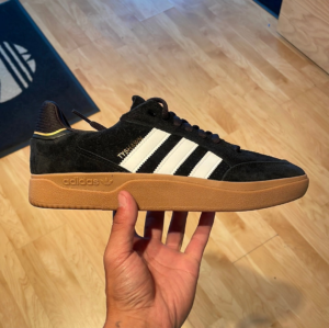 Giay Adidas Tyshawn 'Black' IG5280