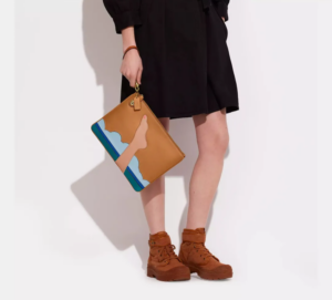 Tui Coach Wristet x Tom Wesselman 'Brown' CA223-B4NA