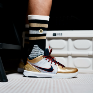 Giay Nike Zoom Kobe 4 Protro 'Gold Medal' FQ3544-100