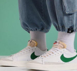 Giay Nike Blazer Low '77 Vintage 'Pine Green' DA6364-115