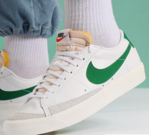 Giay Nike Blazer Low '77 Vintage 'Pine Green' DA6364-115