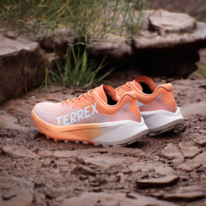 Giay Adidas Wmns Terrex AGravic 3 'Amber Tint' IG6582