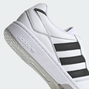 Giay Adidas Courtic 'Cloud White' GX6318