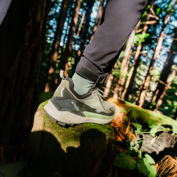 Giay Adidas Terrex Free Hiker 2.0 GORE-TEX 'Olive Strata' IE5104