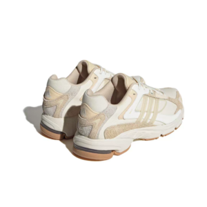 Giay Adidas Response CL 'Off White Gum' IE9583
