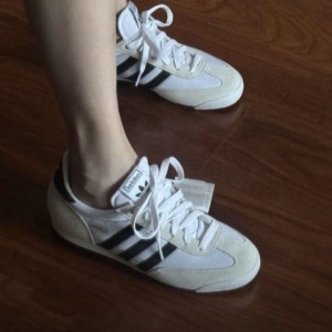 Giay Adidas R71 'White Ivory Black' IH1321