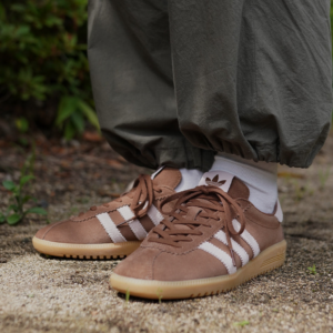 Giay Adidas Originals Bermuda W 'Brown' JH9088
