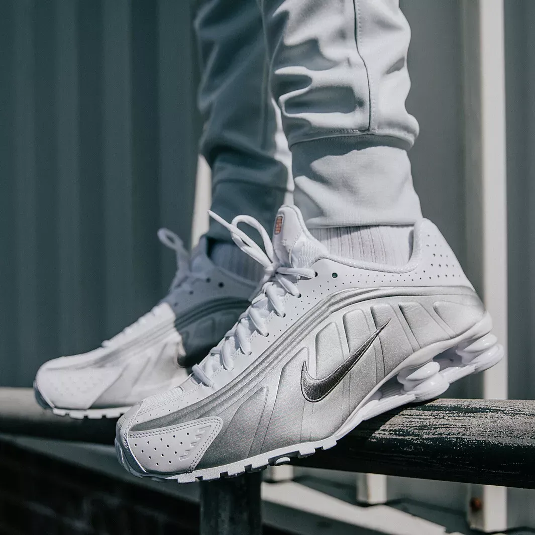 Lịch sử Nike Shox R4 và các đặc điểm nổi bật nhất Hinh anh 3: Lich su Nike Shox R4 va cac dac diem noi bat nhat