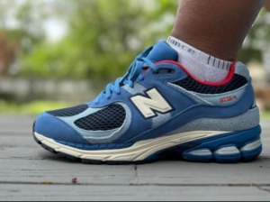Giay New Balance 2002R x Shoe Palace 'Vapors' M2002RRM