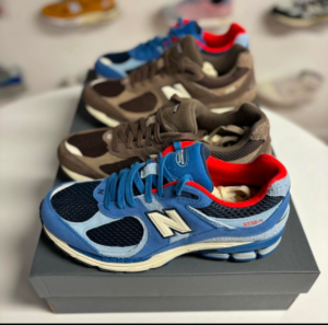 Giay New Balance 2002R x Shoe Palace 'Vapors' M2002RRM