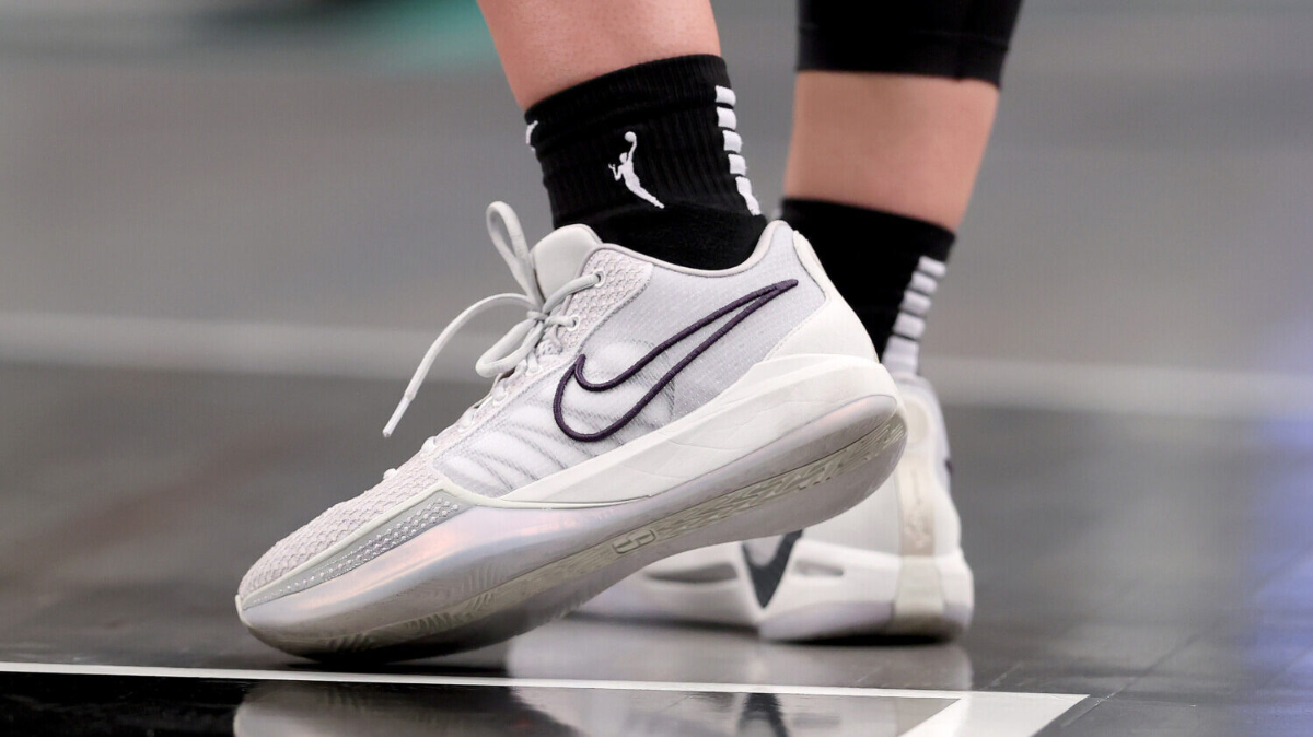 Hinh anh 10: Lich su giay bong ro nu qua cac thap ky (Phan 3)