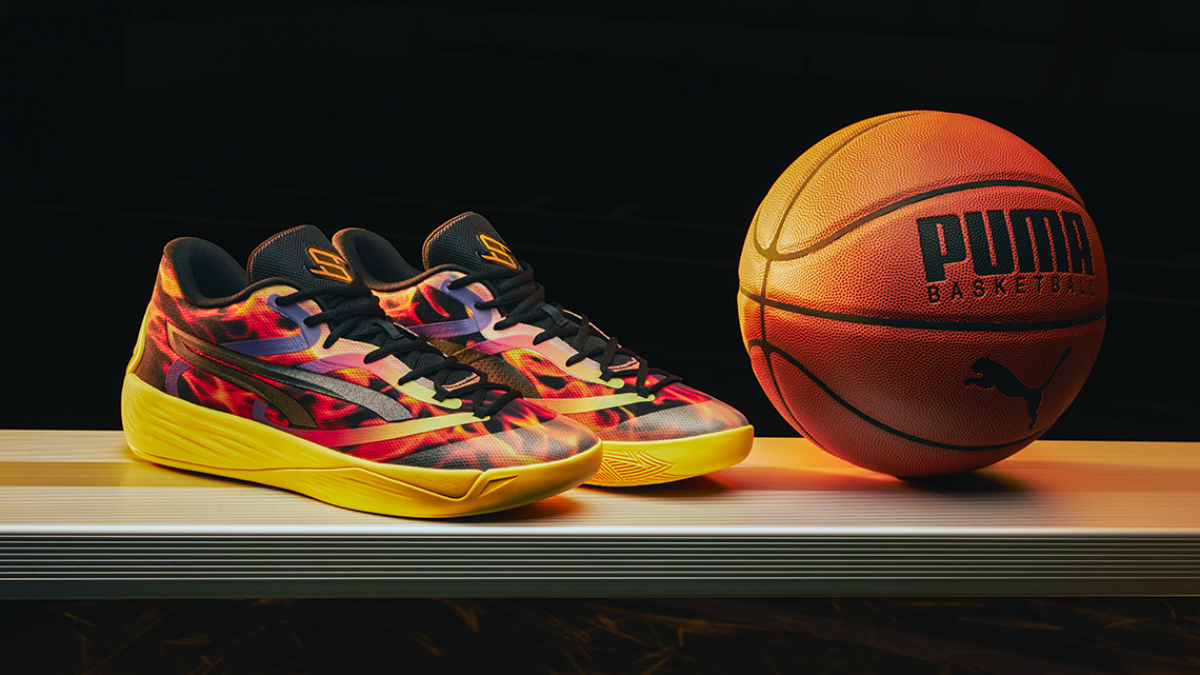 Hinh anh 1: Lich su giay bong ro nu qua cac thap ky (Phan 3)