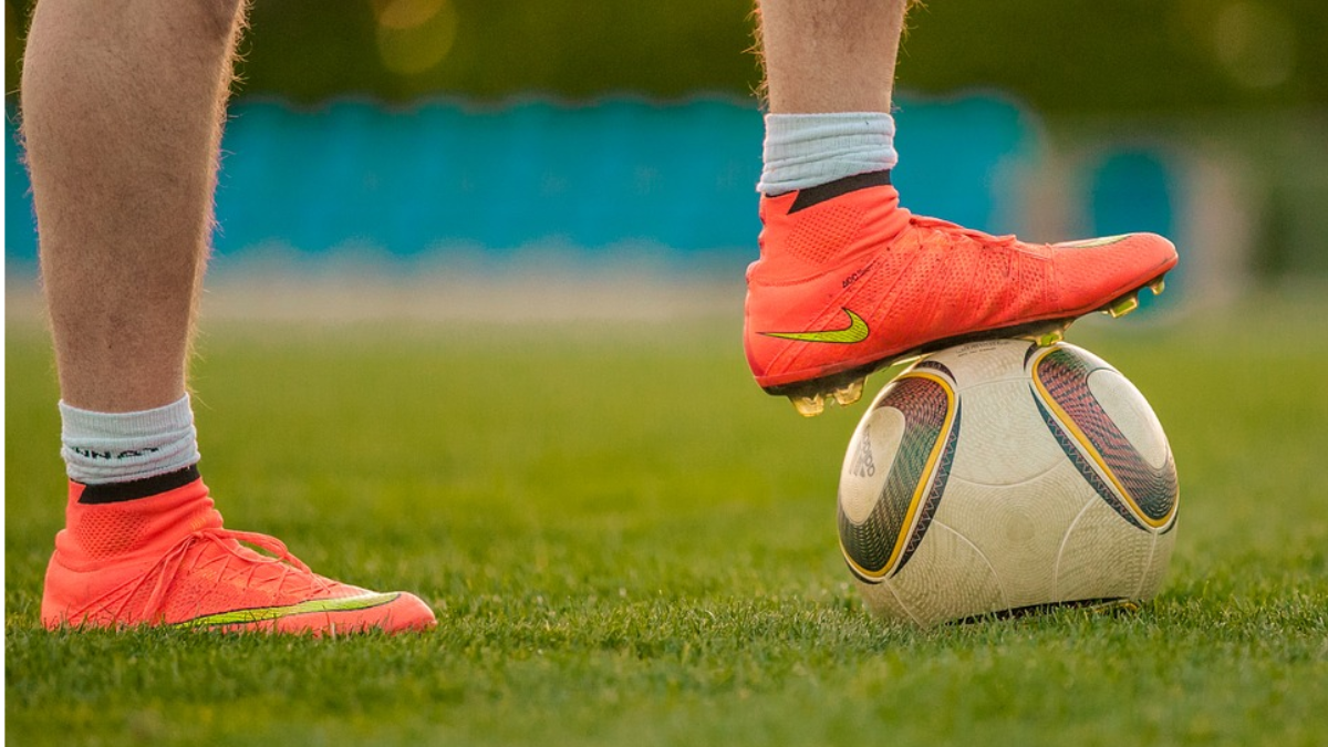 Hinh anh 1: Hanh trinh cua nhung doi giay bong da dinh hinh lich su (Phan 2)