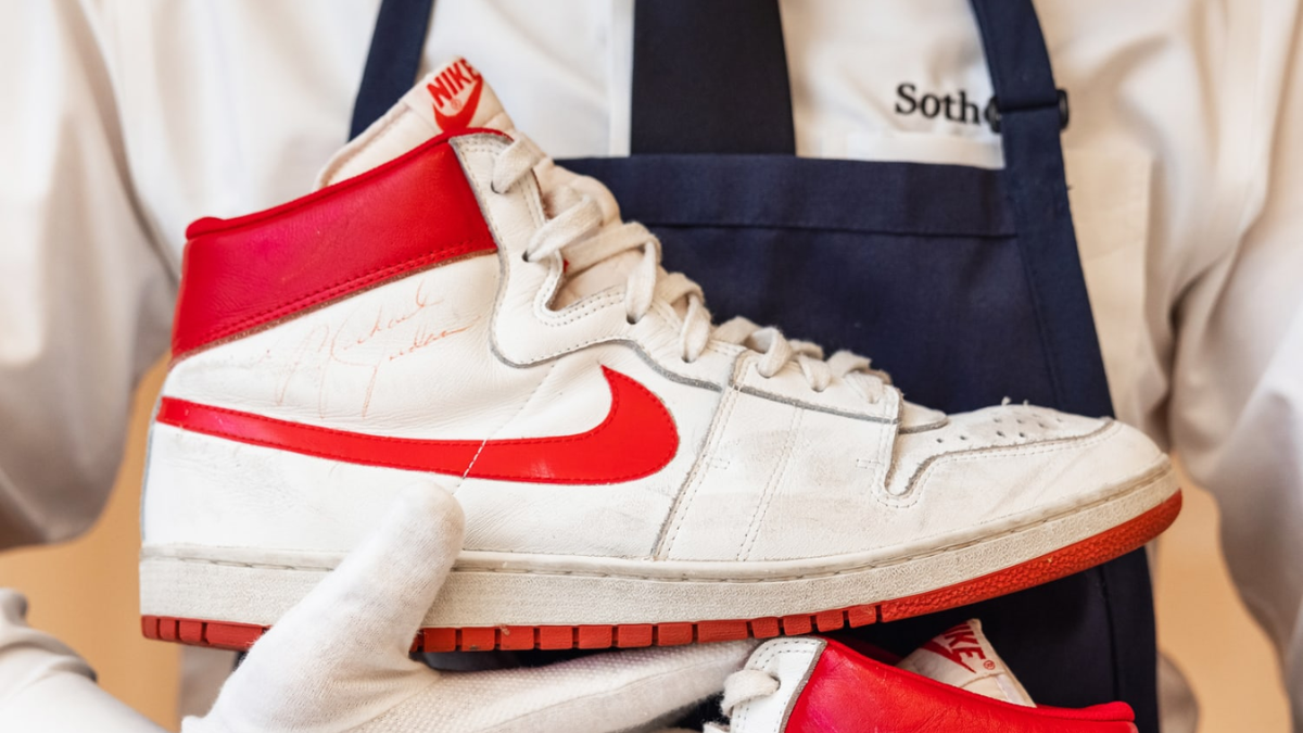 Hinh anh 2: 5 lan van dong vien da "pha vo" quy tac giay the thao