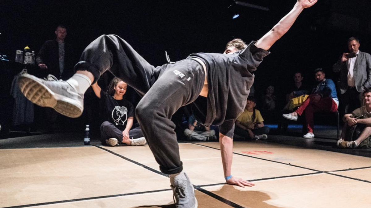 Những huyền thoại sneaker đã làm nên lịch sử breaking Hinh anh 1: Nhung huyen thoai sneaker da lam nen lich su breaking