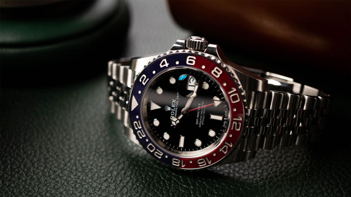 Rolex GMT và Tudor GMT: Ai sẽ là nhà vô địch? Hinh anh 10: Rolex GMT va Tudor GMT: Ai se la nha vo dich?