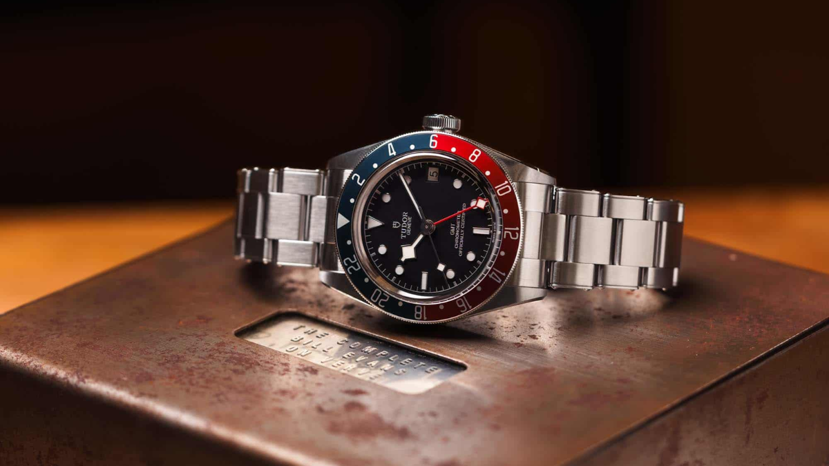 Rolex GMT và Tudor GMT: Ai sẽ là nhà vô địch? Hinh anh 13: Rolex GMT va Tudor GMT: Ai se la nha vo dich?