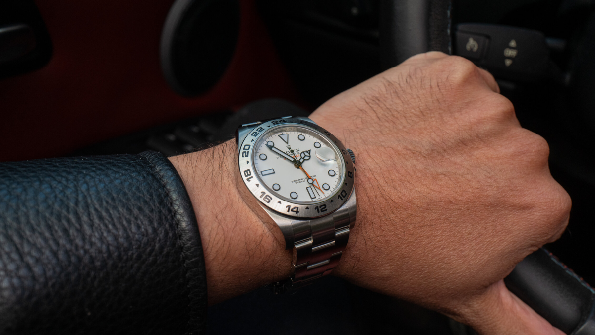 Tận dụng tối đa chức năng GMT trên Rolex Explorer II Hinh anh 6: Tan dung toi da chuc nang GMT tren Rolex Explorer II