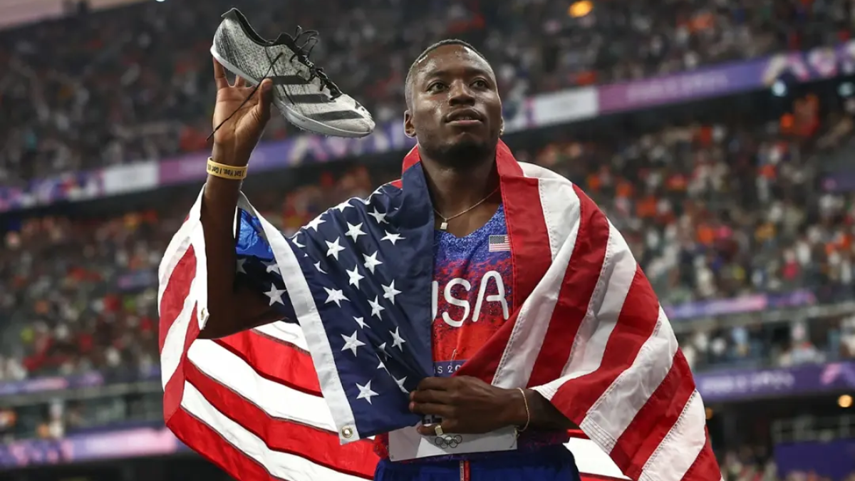 Nhung doi giay the thao "lam mua lam gio" tai Olympic Paris 2024