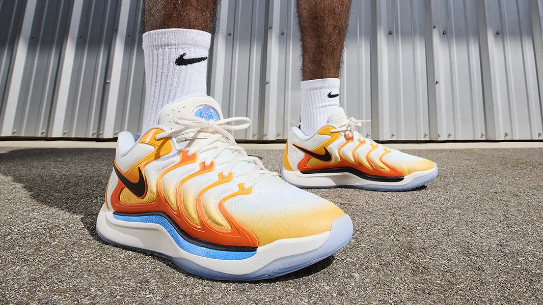 Hinh anh 5: Top 8 mau giay bong ro chuyen danh cho nguoi chan be