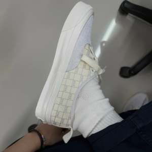 Giay Vans DOE Vault Authentic LX 'Cream' VN0A5FBDCAB