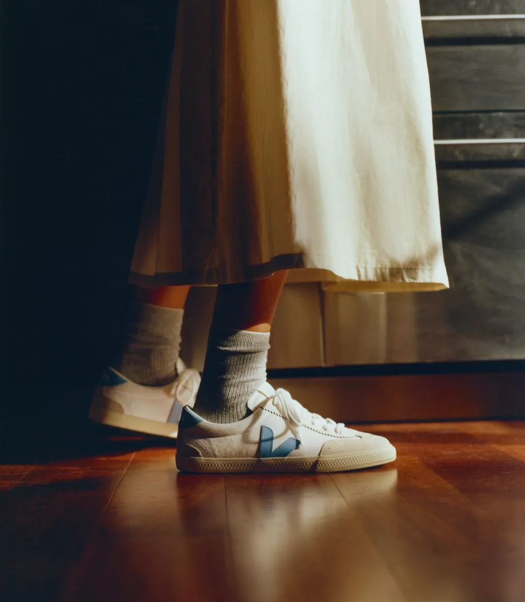 Hinh anh 11: Xu huong sneaker hien tai: Kieu dang retro co dien thap nien 70-80