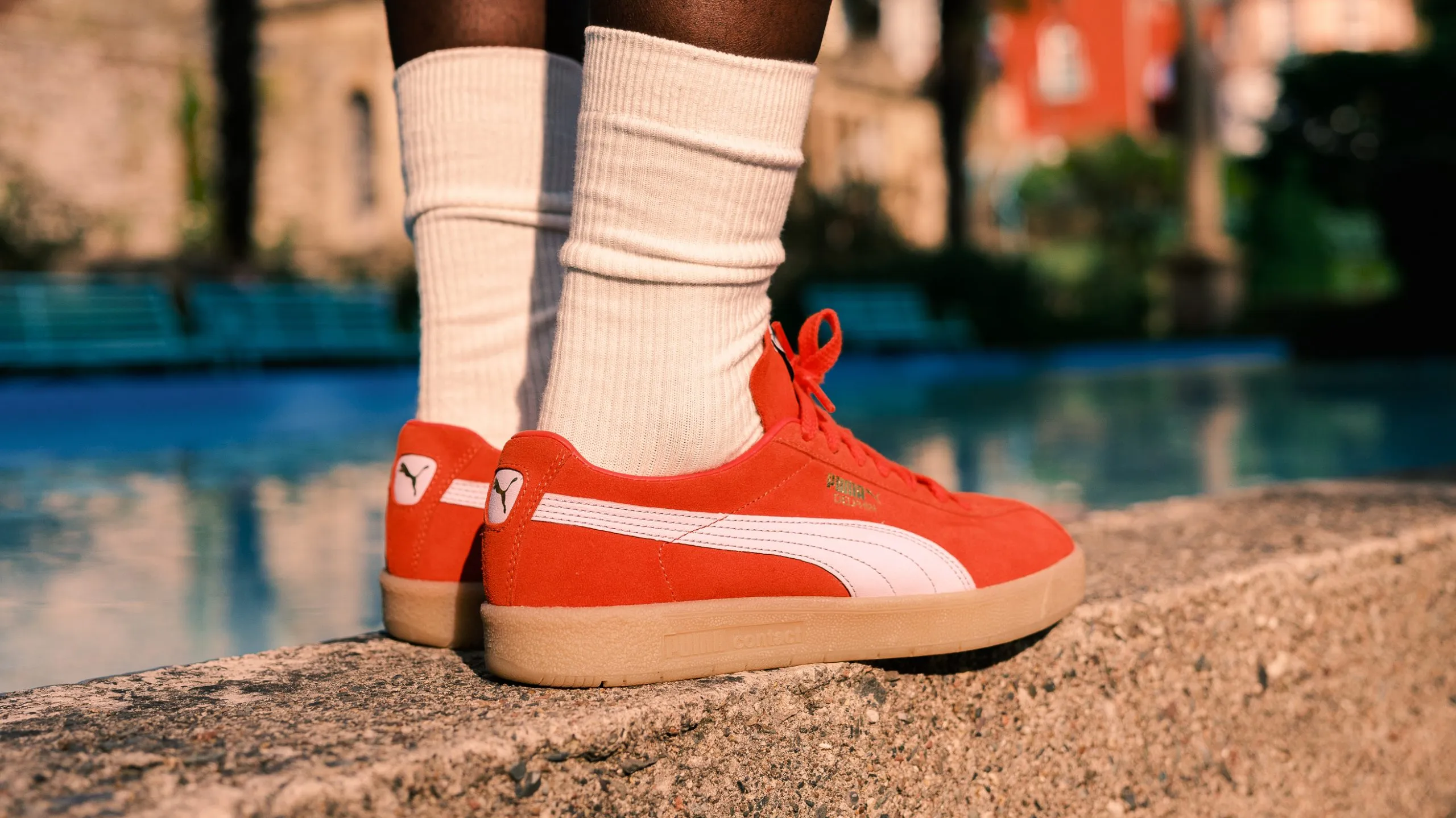 Hinh anh 8: Xu huong sneaker hien tai: Kieu dang retro co dien thap nien 70-80