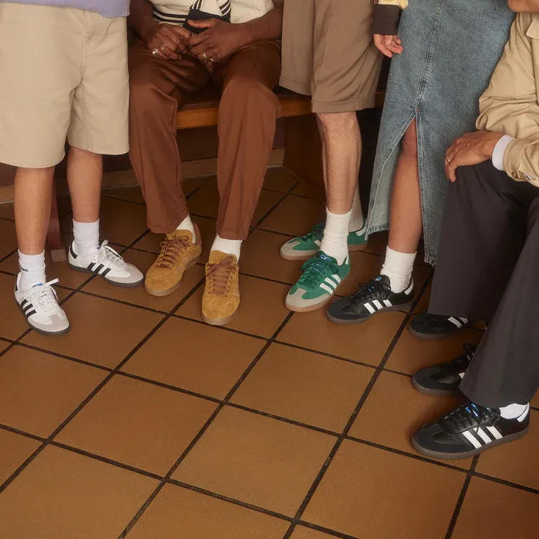 Hinh anh 1: Xu huong sneaker hien tai: Kieu dang retro co dien thap nien 70-80