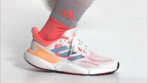 Giay Adidas Solar Boost 5 'White Coral Fusion' HP5673