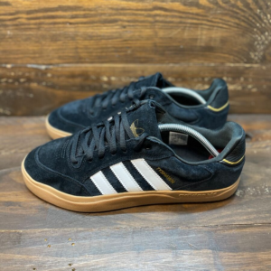 Giay Adidas Tyshawn 'Black' IG5280