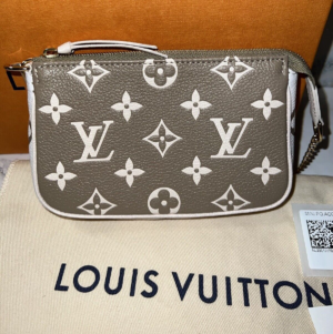 Tui Louis Vuitton Mini Pochette Accessoires Pouch 'Khaki' M81284