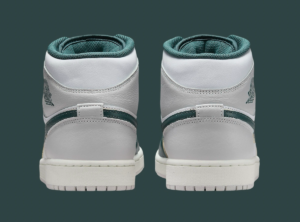 Giay Nike Air Jordan 1 Mid SE 'Oxidized Green' FQ7720-103