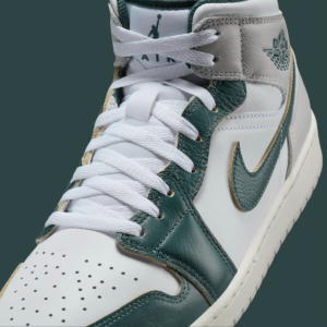 Giay Nike Air Jordan 1 Mid SE 'Oxidized Green' FQ7720-103